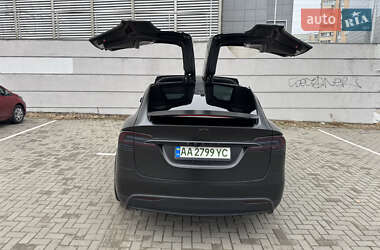 Внедорожник / Кроссовер Tesla Model X 2017 в 