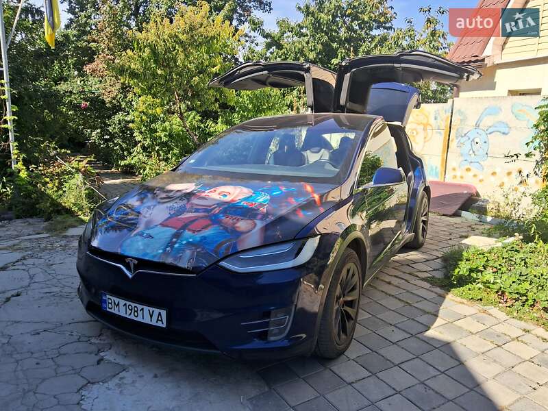 Внедорожник / Кроссовер Tesla Model X 2016 в Сумах