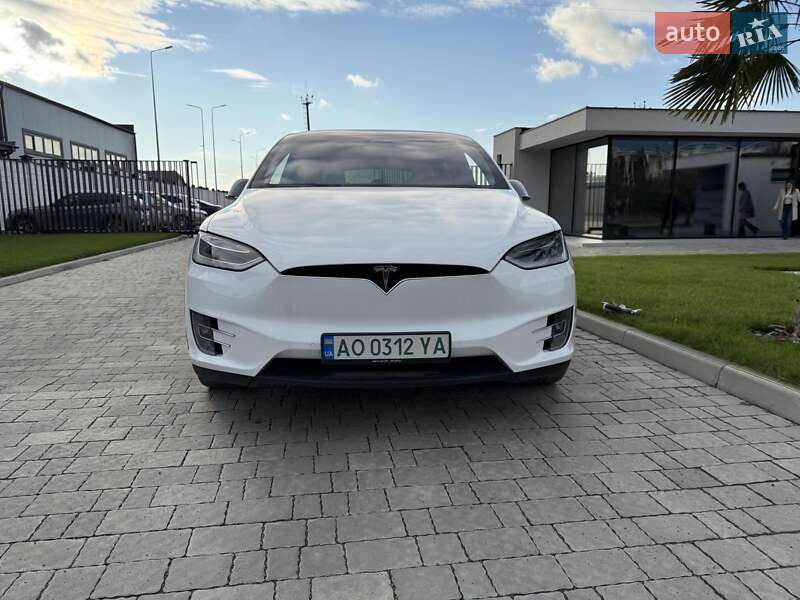 Внедорожник / Кроссовер Tesla Model X 2019 в Ужгороде фото 15 Внедорожник / Кроссовер Tesla Model X 2019 в Ужгороде