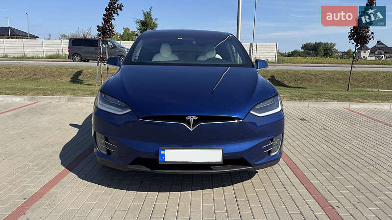 Внедорожник / Кроссовер Tesla Model X 2019 в 