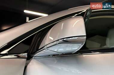 Внедорожник / Кроссовер Tesla Model X 2018 в 