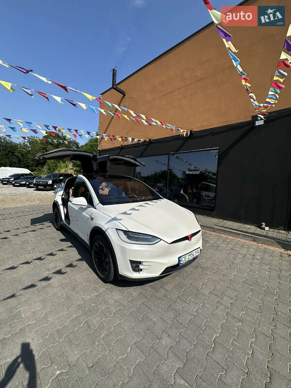 Внедорожник / Кроссовер Tesla Model X 2016 в Черновцах