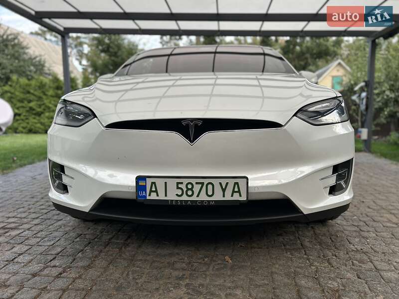 Позашляховик / Кросовер Tesla Model X 2017 в Києві