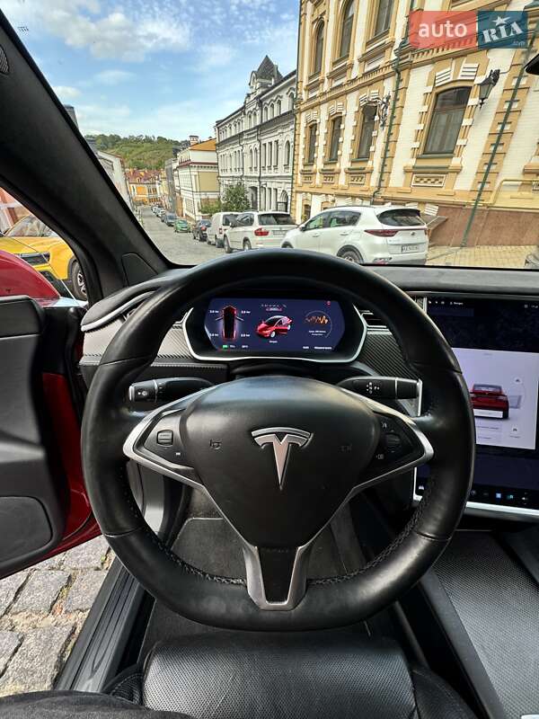 Позашляховик / Кросовер Tesla Model X 2016 в Києві