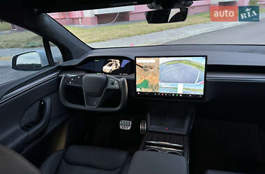 Позашляховик / Кросовер Tesla Model X 2023 в 