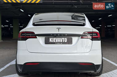 Позашляховик / Кросовер Tesla Model X 2020 в 