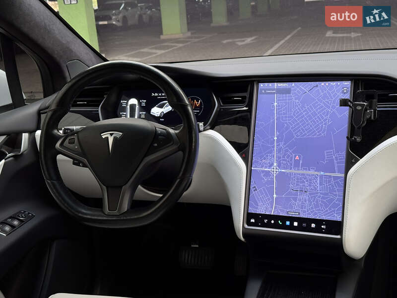 Позашляховик / Кросовер Tesla Model X 2020 в Києві фото 19 Позашляховик / Кросовер Tesla Model X 2020 в Києві