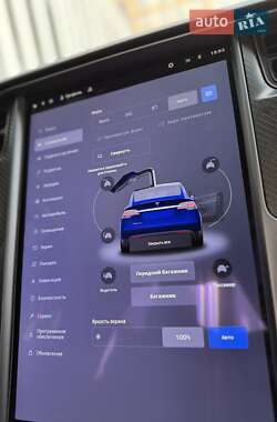 Внедорожник / Кроссовер Tesla Model X 2020 в 