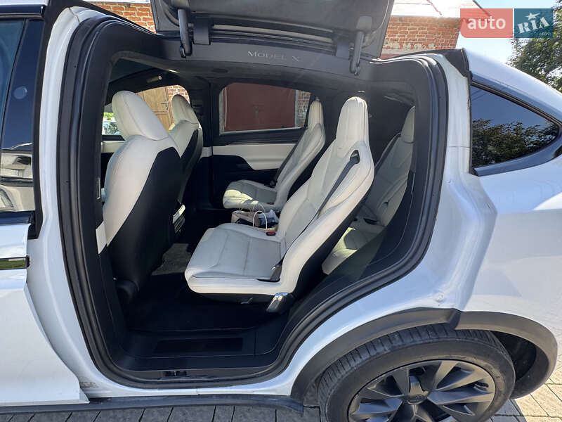 Позашляховик / Кросовер Tesla Model X 2022 в Львові фото 3 Позашляховик / Кросовер Tesla Model X 2022 в Львові