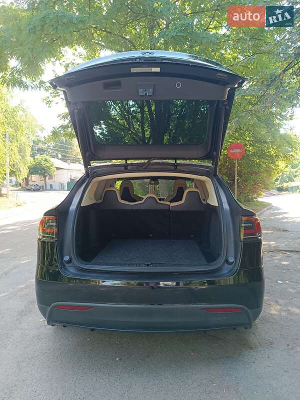 Позашляховик / Кросовер Tesla Model X 2017 в Житомирі