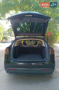 Позашляховик / Кросовер Tesla Model X 2017 в 