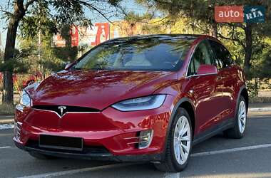 Позашляховик / Кросовер Tesla Model X 2018 в 