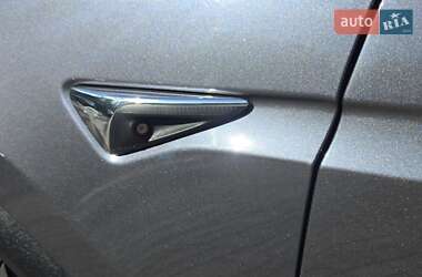 Внедорожник / Кроссовер Tesla Model X 2019 в 