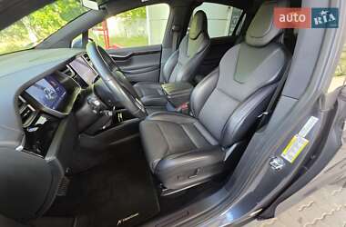 Внедорожник / Кроссовер Tesla Model X 2019 в 