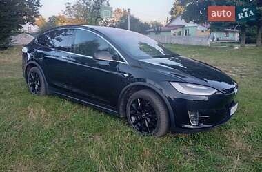 Позашляховик / Кросовер Tesla Model X 2018 в 