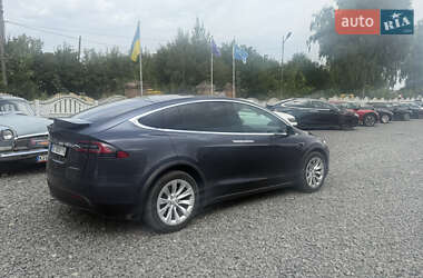 Позашляховик / Кросовер Tesla Model X 2019 в 