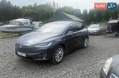 Позашляховик / Кросовер Tesla Model X 2019 в 