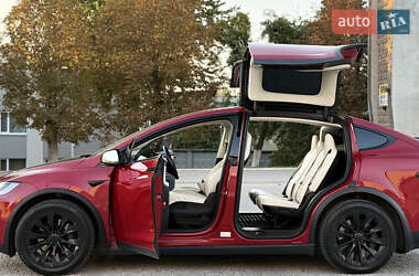 Внедорожник / Кроссовер Tesla Model X 2017 в 
