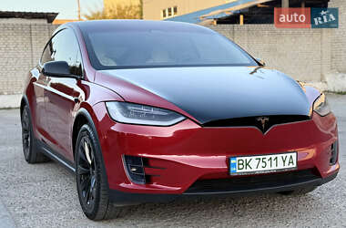 Внедорожник / Кроссовер Tesla Model X 2017 в Ровно