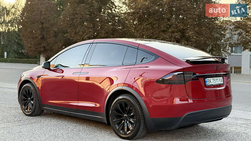 Внедорожник / Кроссовер Tesla Model X 2017 в Ровно