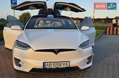 Внедорожник / Кроссовер Tesla Model X 2018 в 