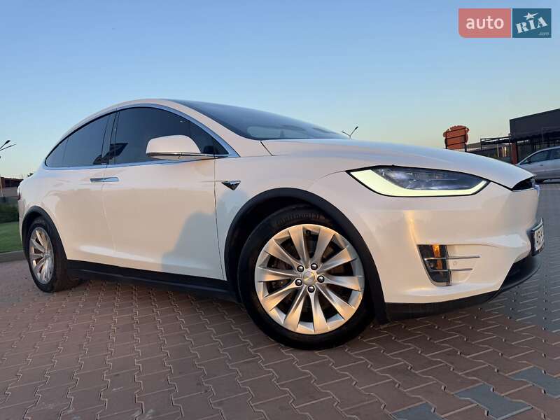 Внедорожник / Кроссовер Tesla Model X 2018 в Виннице