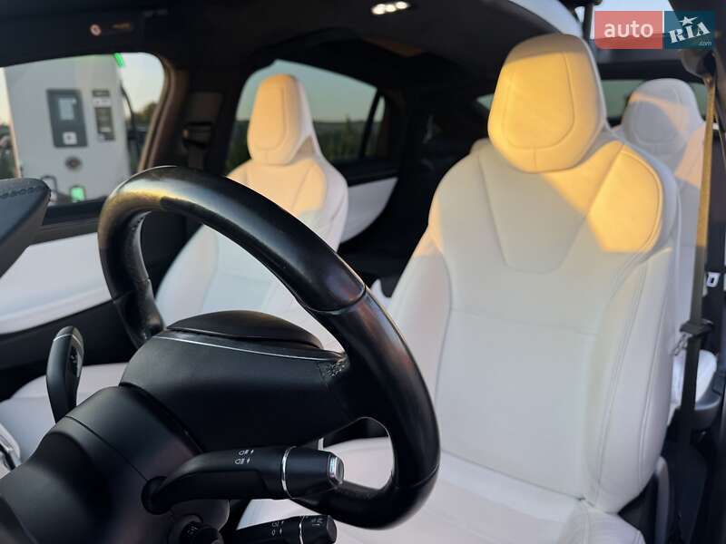 Внедорожник / Кроссовер Tesla Model X 2018 в Виннице