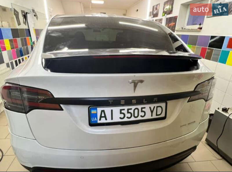 Позашляховик / Кросовер Tesla Model X 2020 в Києві