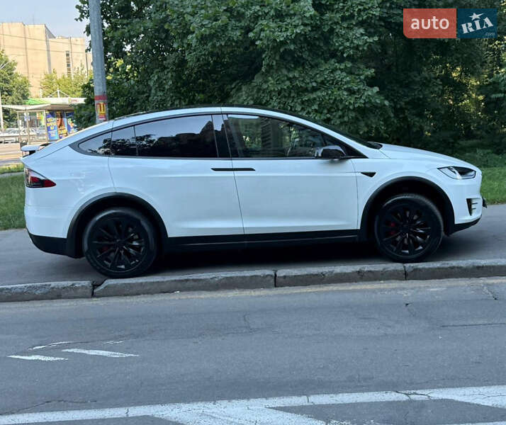 Позашляховик / Кросовер Tesla Model X 2020 в Києві