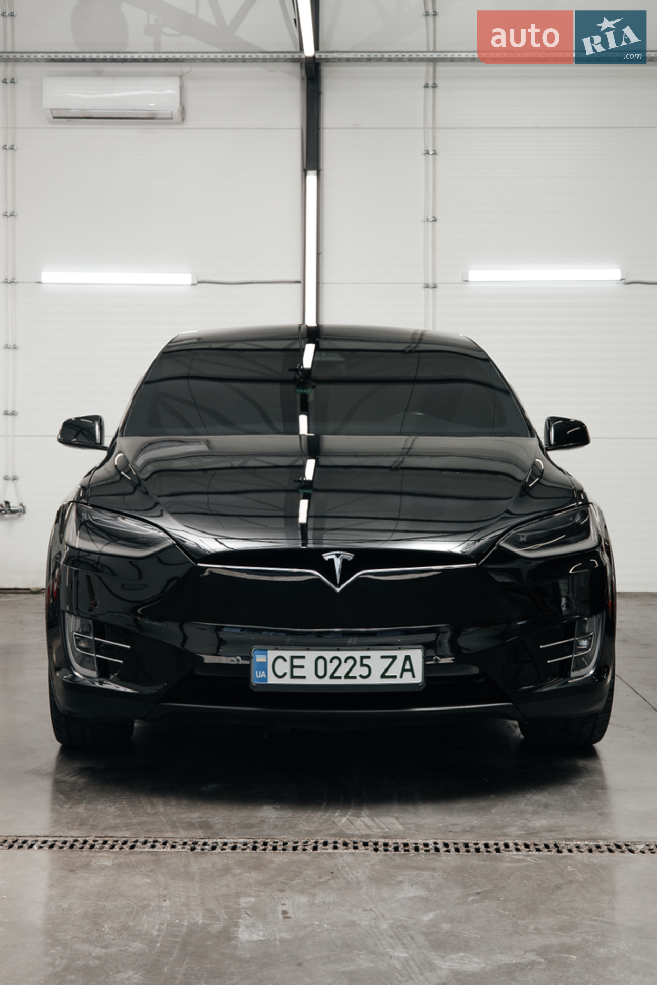2017 Tesla Model X - фото 1