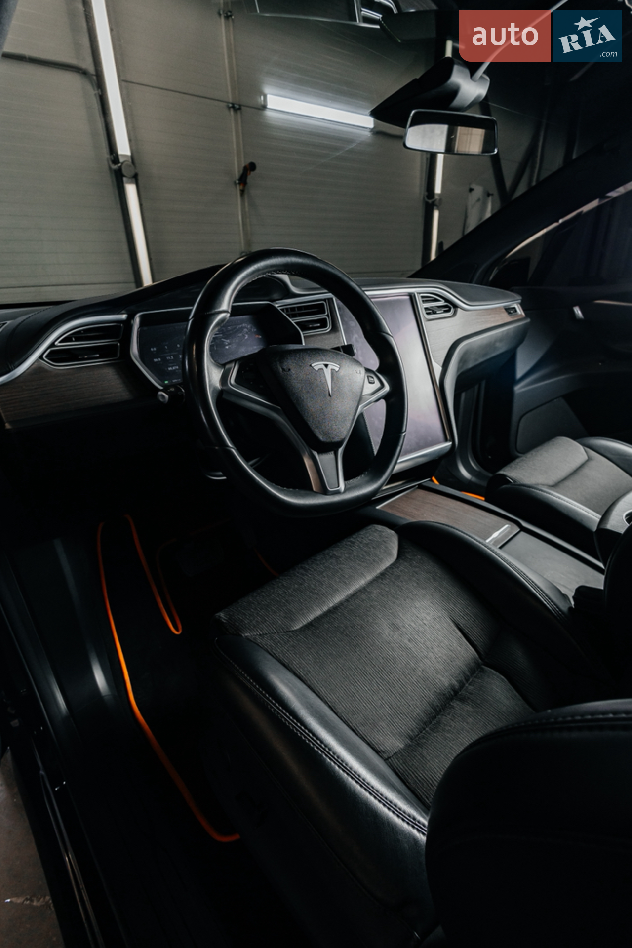 2017 Tesla Model X - мініатюра 14