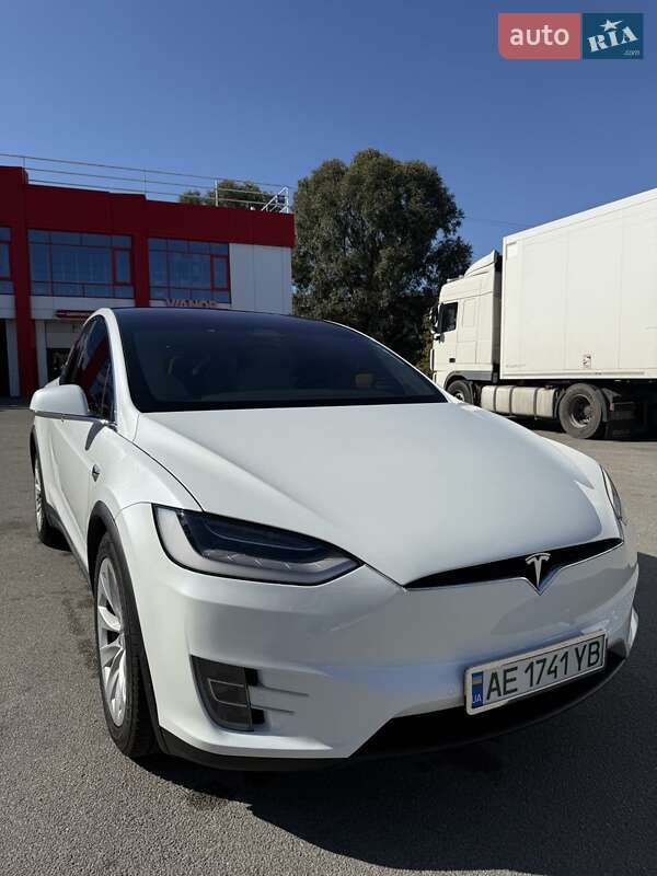 Позашляховик / Кросовер Tesla Model X 2020 в Дніпрі