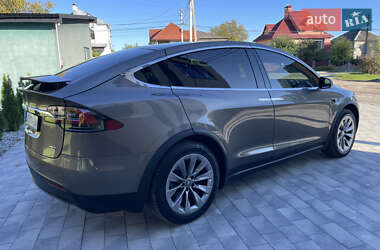 Внедорожник / Кроссовер Tesla Model X 2016 в 