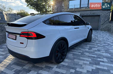 Позашляховик / Кросовер Tesla Model X 2023 в 