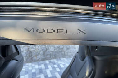 Позашляховик / Кросовер Tesla Model X 2023 в 
