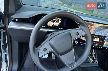 Позашляховик / Кросовер Tesla Model X 2023 в 