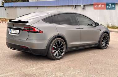 Позашляховик / Кросовер Tesla Model X 2019 в 