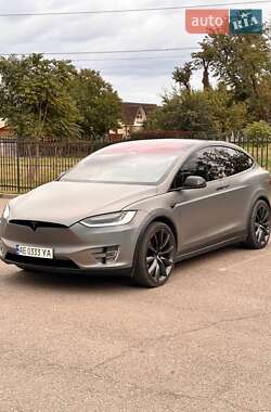 Позашляховик / Кросовер Tesla Model X 2019 в 