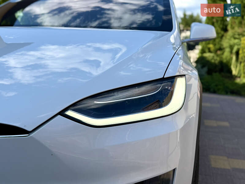 Внедорожник / Кроссовер Tesla Model X 2017 в Тернополе