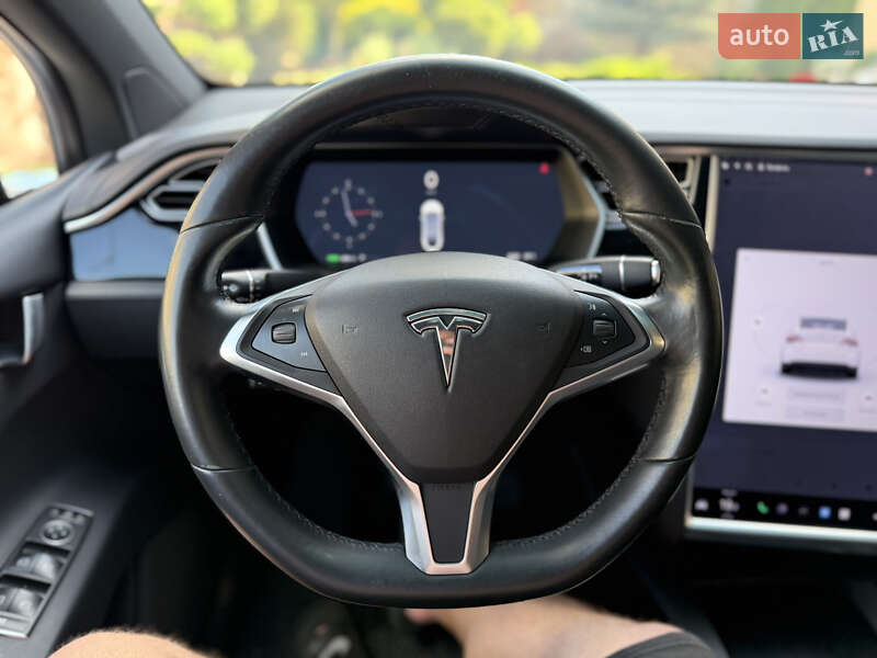 Внедорожник / Кроссовер Tesla Model X 2017 в Тернополе