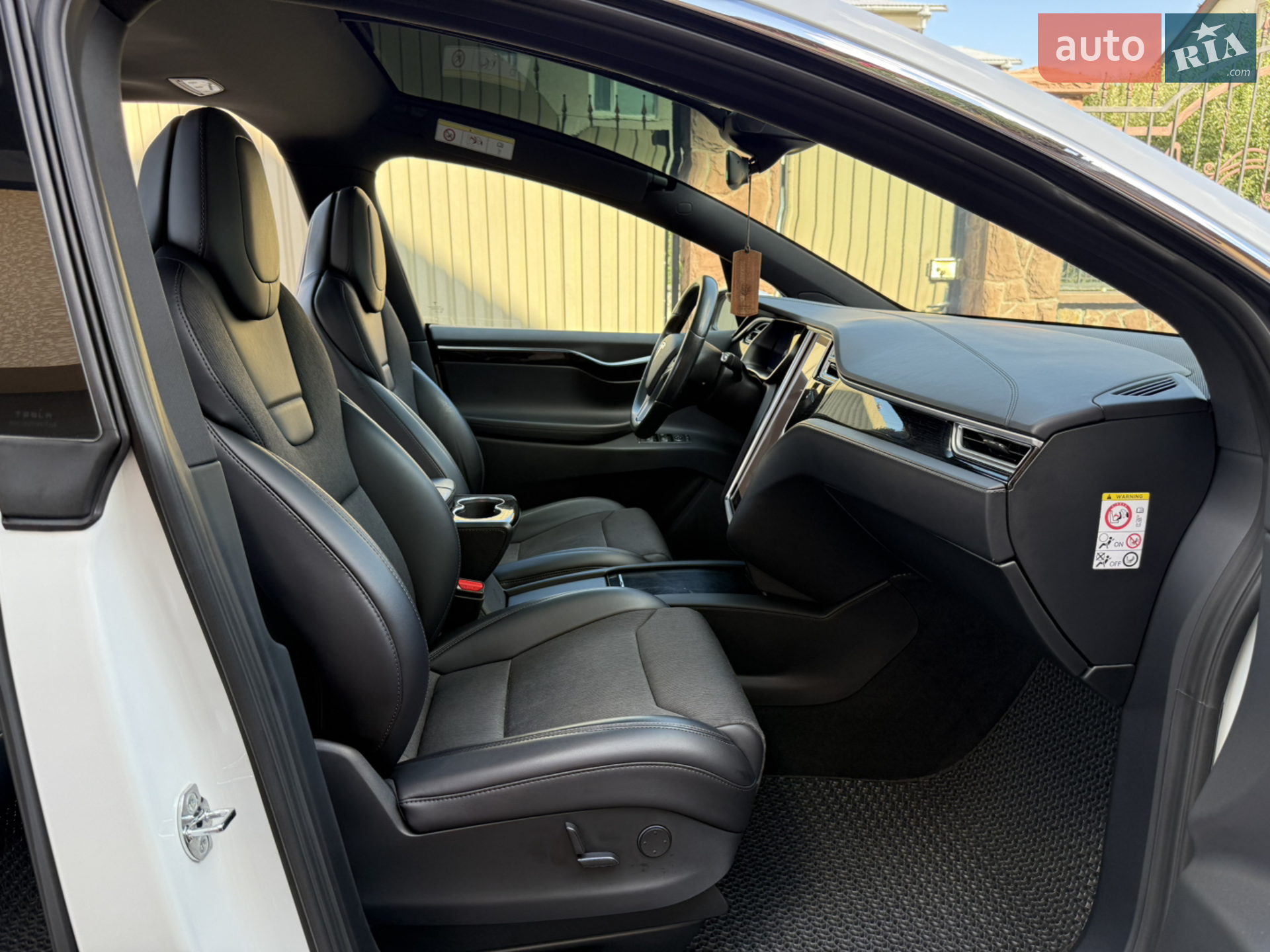 2017 Tesla Model X - мініатюра 88
