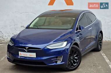 Позашляховик / Кросовер Tesla Model X 2016 в 