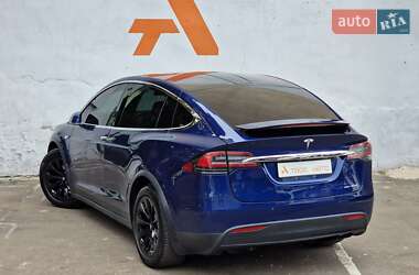 Позашляховик / Кросовер Tesla Model X 2016 в 