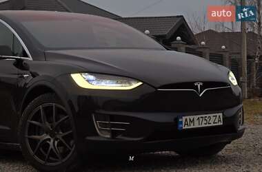 Позашляховик / Кросовер Tesla Model X 2017 в Житомирі