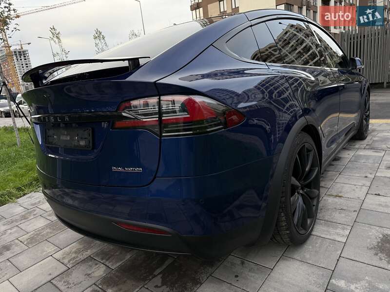 Позашляховик / Кросовер Tesla Model X 2020 в Києві