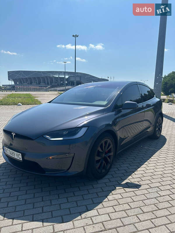 Позашляховик / Кросовер Tesla Model X 2023 в 