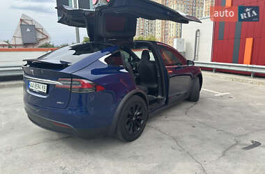 Позашляховик / Кросовер Tesla Model X 2017 в Києві