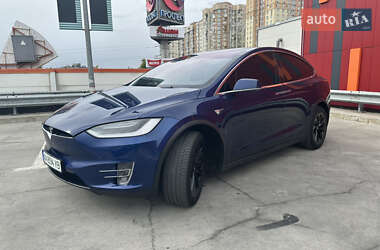 Позашляховик / Кросовер Tesla Model X 2017 в Києві