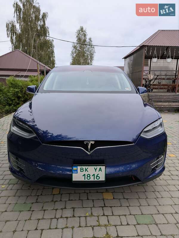 Tesla Model X 2017