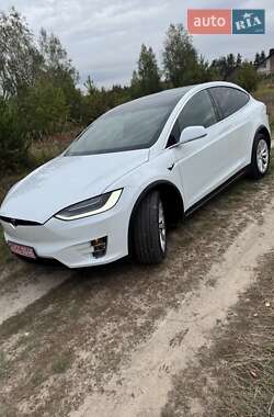 Внедорожник / Кроссовер Tesla Model X 2021 в Киеве